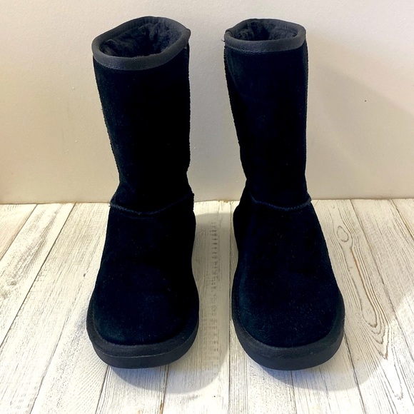 Like New XRH Women’s Boots - Picture 2 of 8